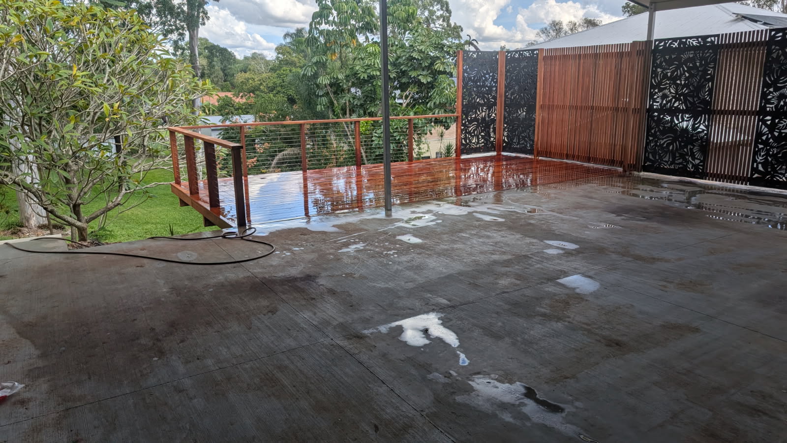 Insulated patio with outdoor kitchen